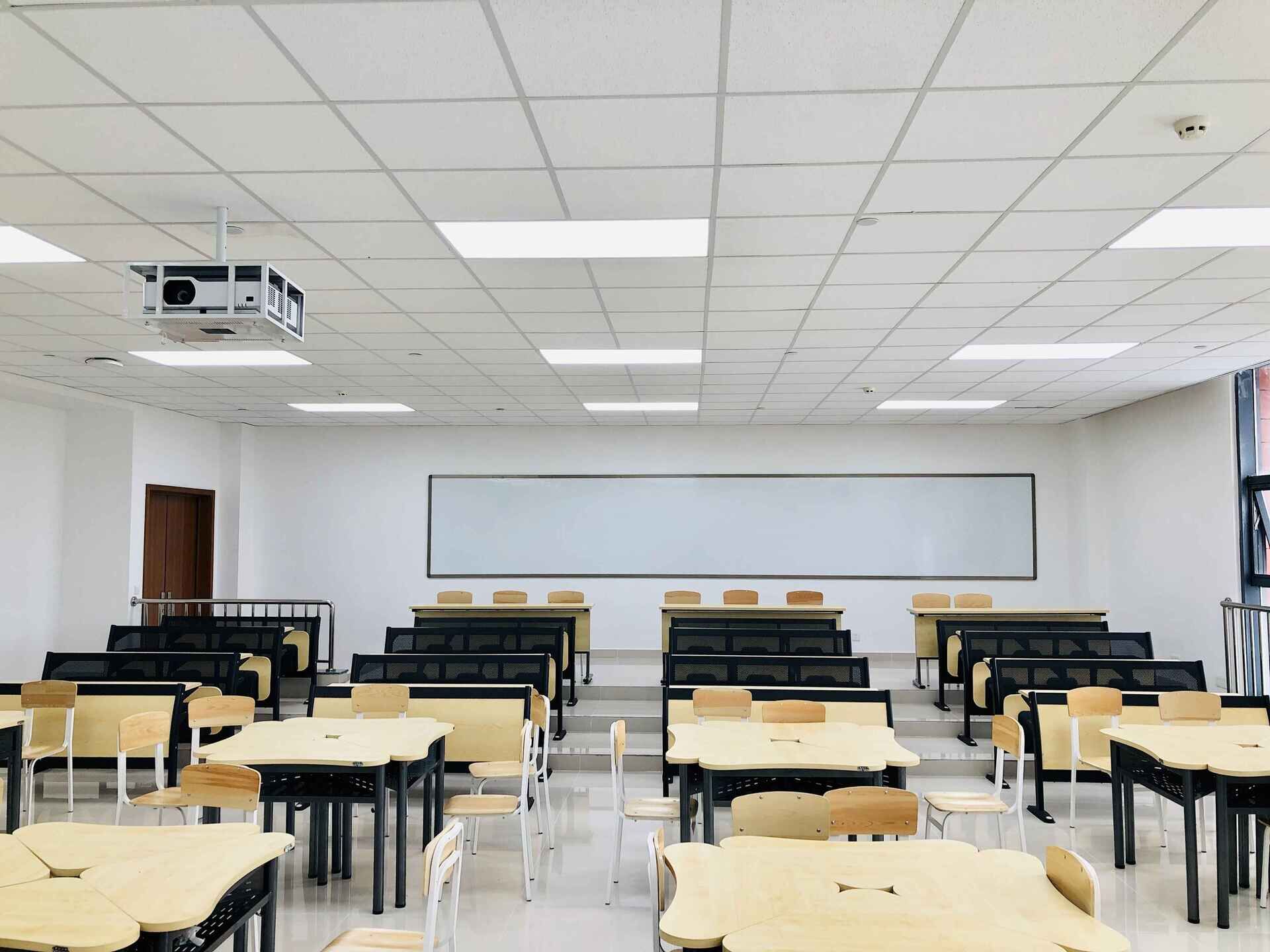 四川大学锦城学院
