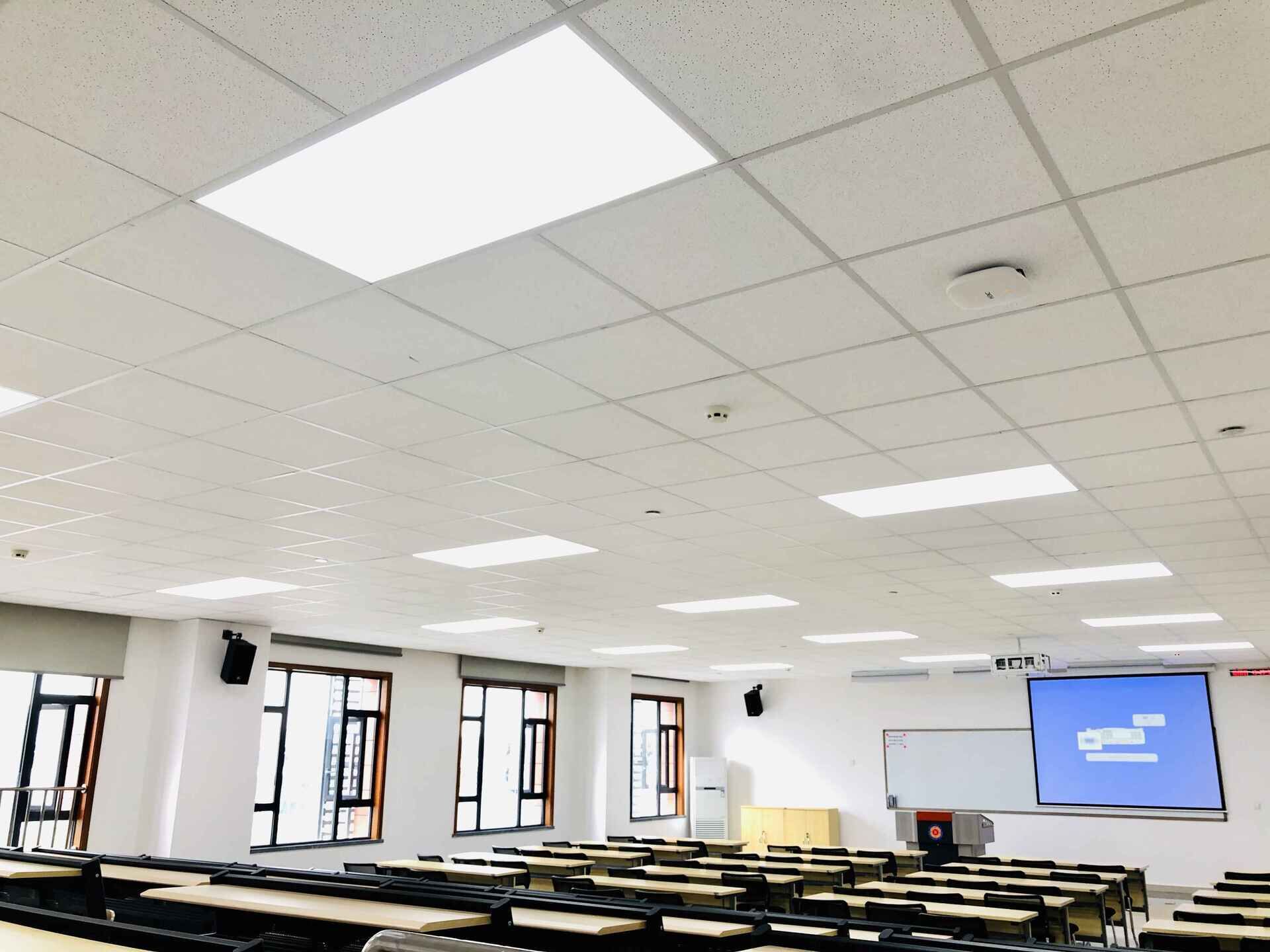 四川大学锦城学院